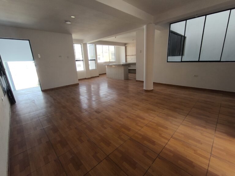 ¡Tu Hogar Ideal en Huampani Espera Por ti!